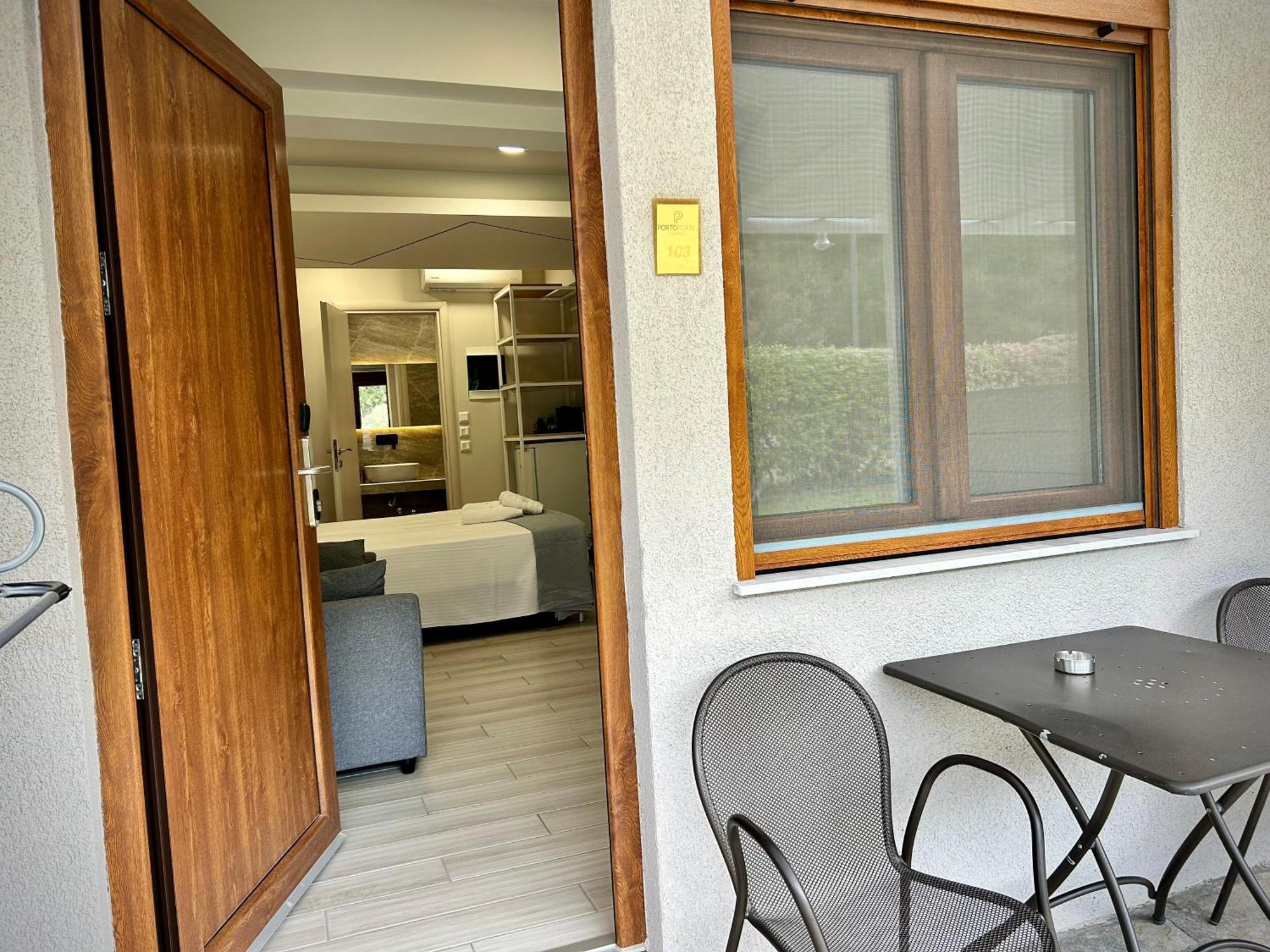 Porto Portes Suites Nea Poteidaia Zewnętrze zdjęcie